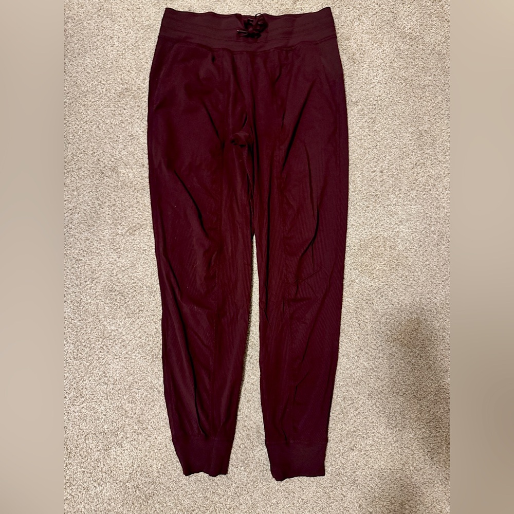 Lululemon Dance Studio Joggers size 8